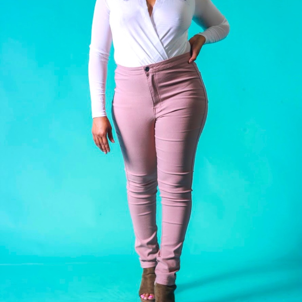 Pink skinny jeans